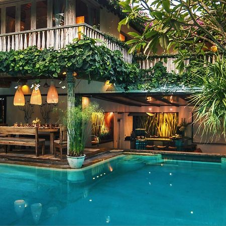 Villa Istimewa Seminyak Extérieur photo