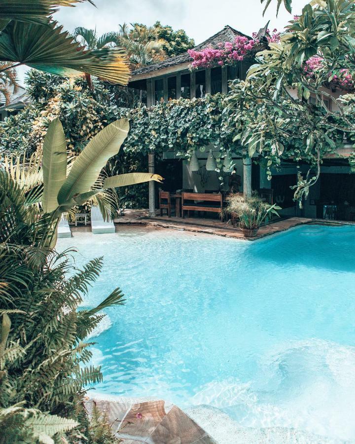 Villa Istimewa Seminyak Extérieur photo